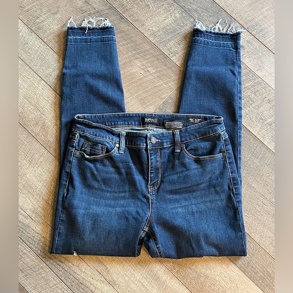 NEW! Buffalo by David Bitton, “Jess - Rip & Repair” Mid-Rise, Skinny Jeans. 8/29